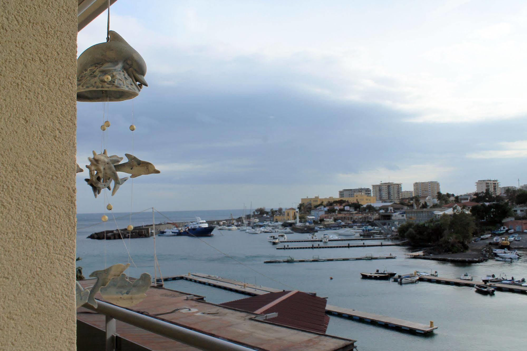 Baia Di Ognina Bed and Breakfast Κατάνια Εξωτερικό φωτογραφία